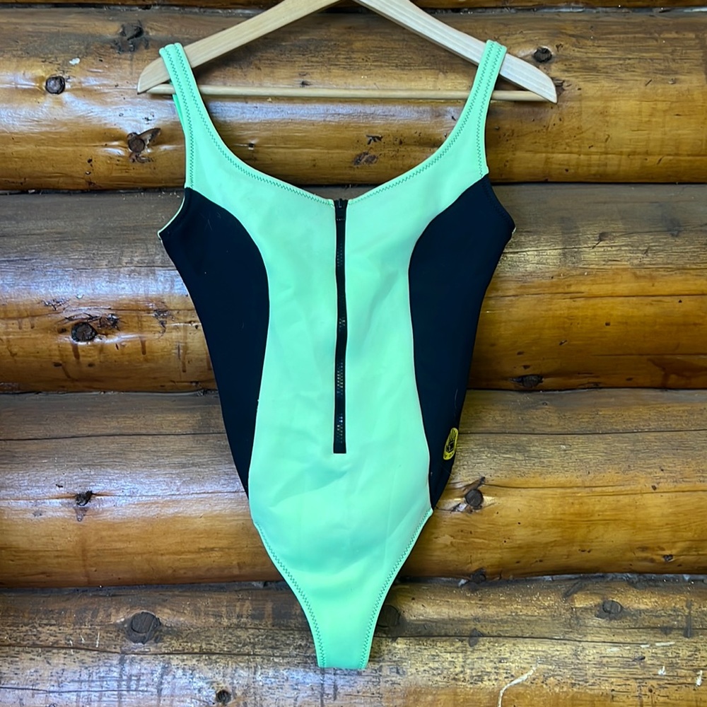 Body Glove swim suit